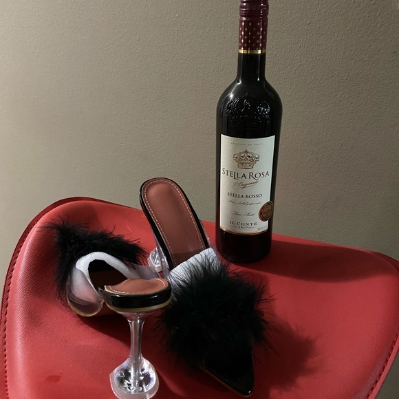 Sandals - Picture 7 of 7